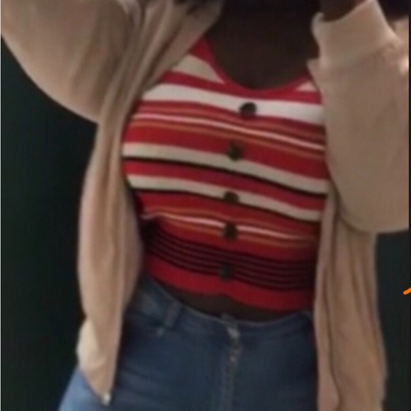 Red plaid crop top - Picture 2 of 2